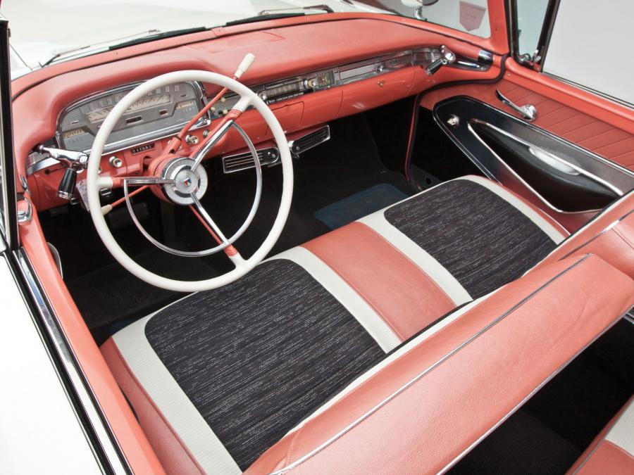  Ford Fairlane 500 Skyliner Retractable Hardtop 1959 года  (фото 17 из 31)